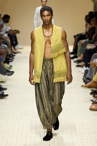 Look 73